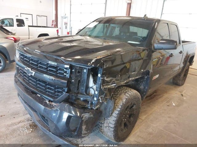 2017 CHEVROLET SILVERADO 1500 LT 2