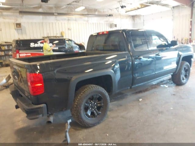 2017 CHEVROLET SILVERADO 1500 LT 4