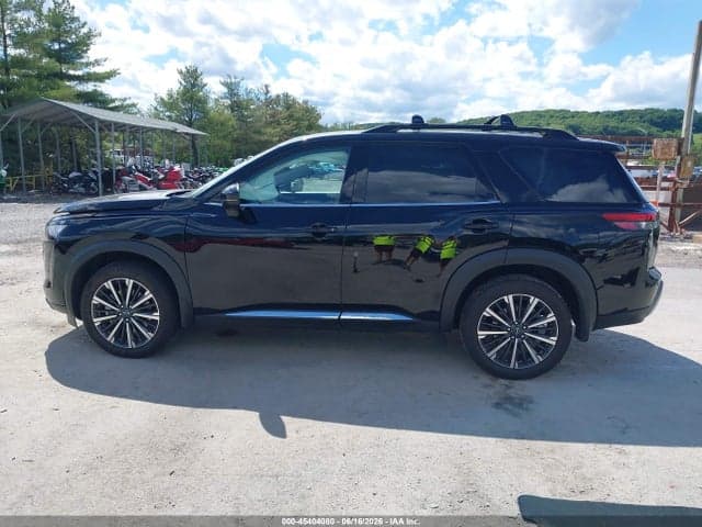 2026 NISSAN PATHFINDER PLATINUM 15