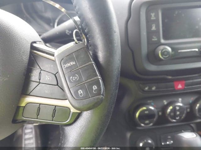 2017 JEEP RENEGADE LATITUDE 4X4 11