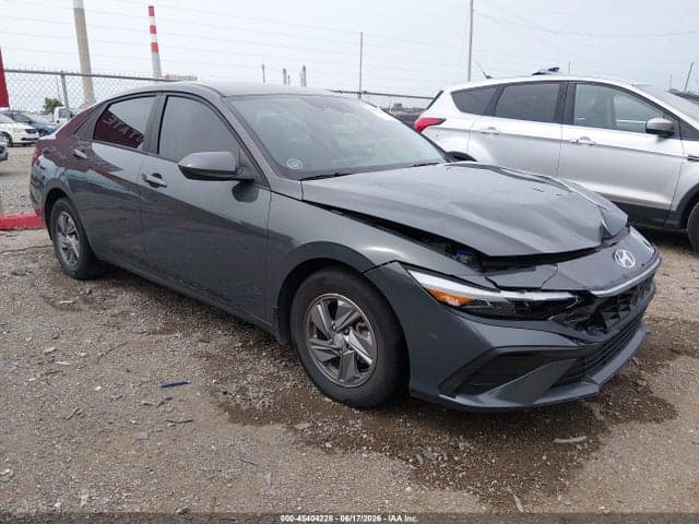 2024 HYUNDAI ELANTRA SE 1