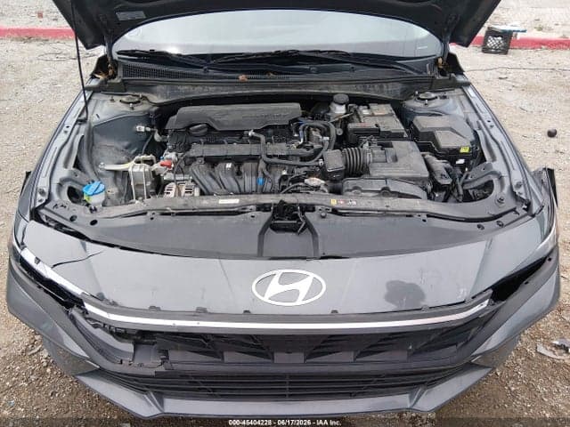 2024 HYUNDAI ELANTRA SE 10