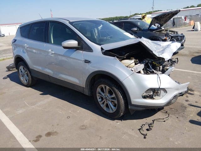 2017 FORD ESCAPE SE 1