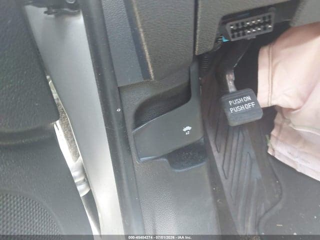 2017 CHEVROLET CRUZE LT AUTO 17