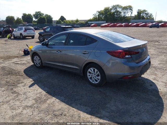 2019 HYUNDAI ELANTRA SE 3