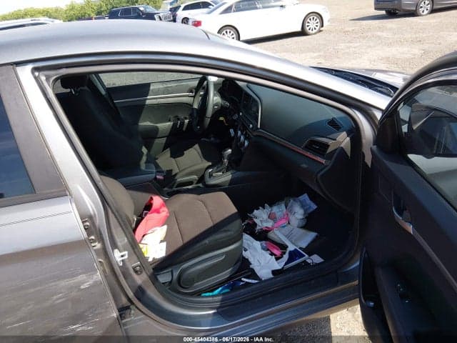 2019 HYUNDAI ELANTRA SE 5