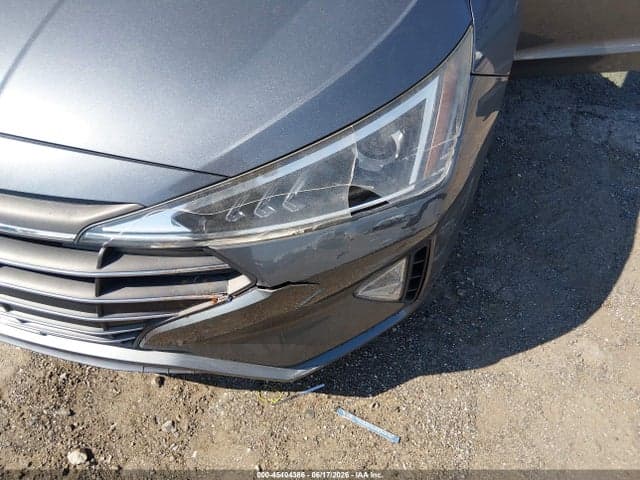 2019 HYUNDAI ELANTRA SE 6
