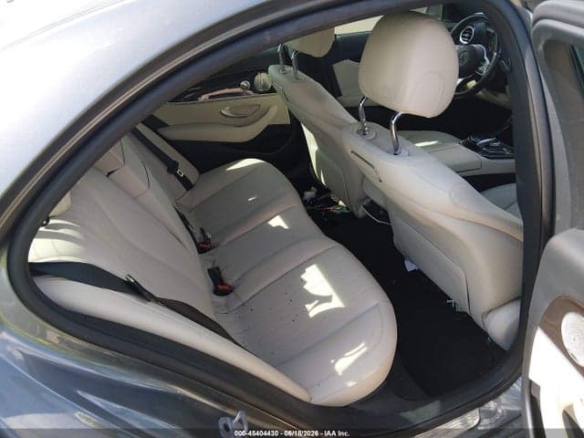 2019 MERCEDES-BENZ E 300 8