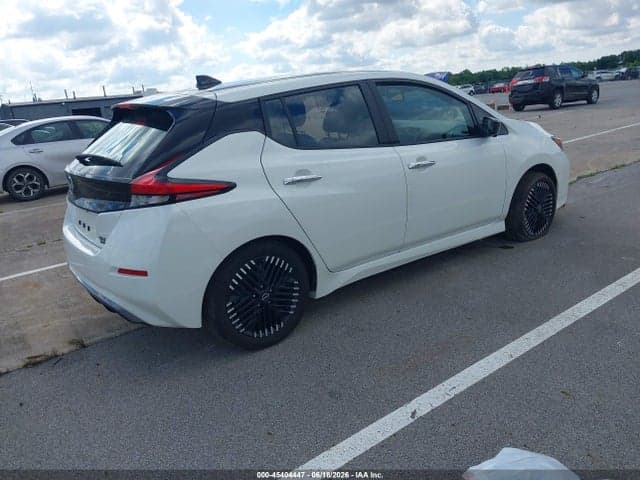 2025 NISSAN LEAF SV PLUS 4
