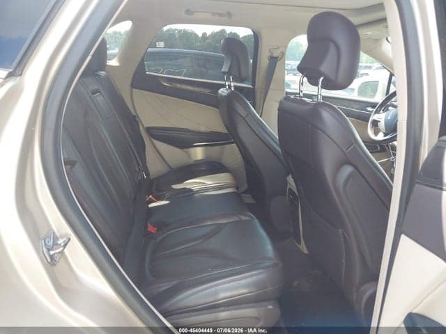 2017 LINCOLN MKC RESERVE 8