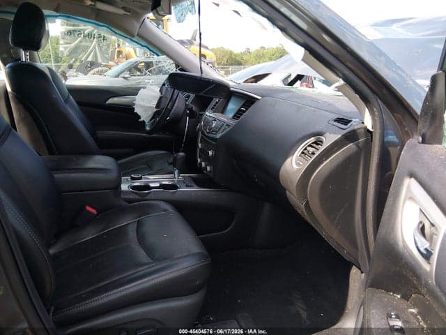 2019 NISSAN PATHFINDER SL 5