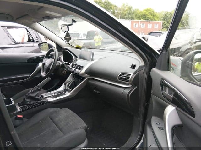 2018 MITSUBISHI ECLIPSE CROSS 5