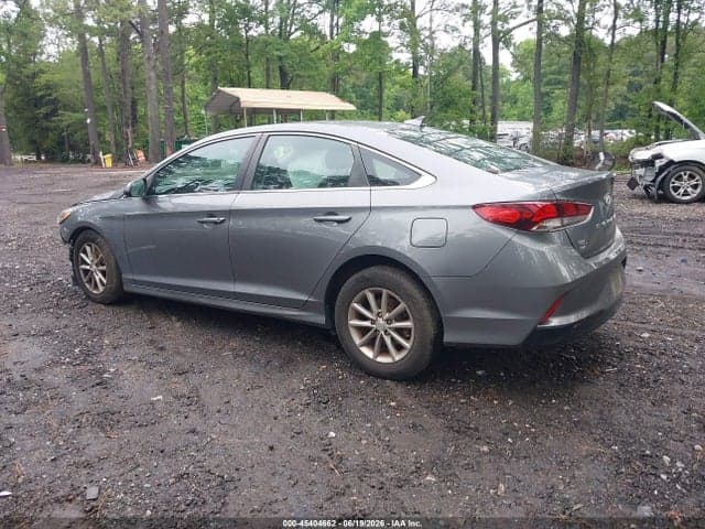 2018 HYUNDAI SONATA SE 4