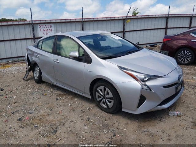 2016 TOYOTA PRIUS TWO 1