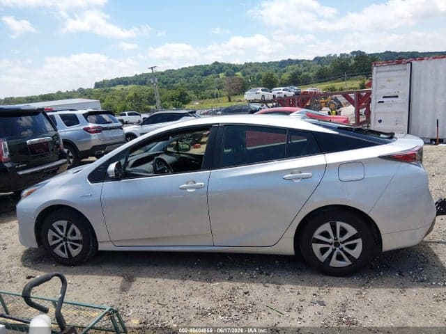 2016 TOYOTA PRIUS TWO 14
