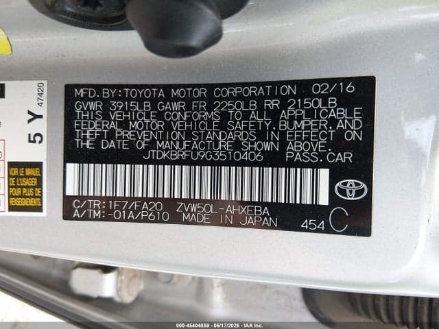 2016 TOYOTA PRIUS TWO 9