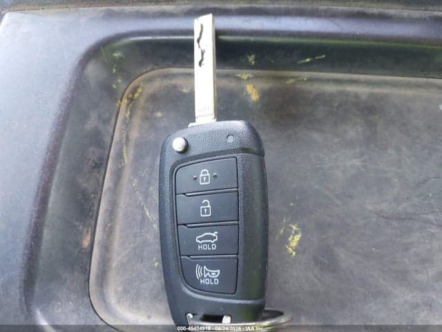2024 HYUNDAI ELANTRA SE 11