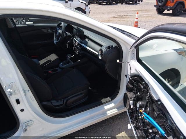 2019 KIA FORTE LXS 5