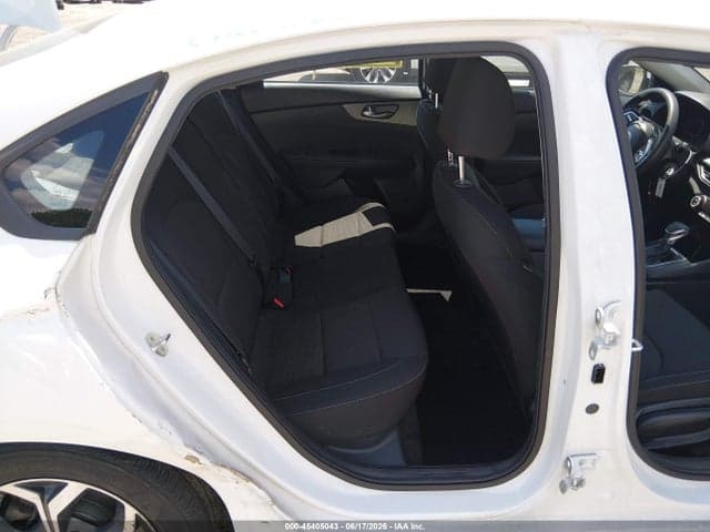 2019 KIA FORTE LXS 8