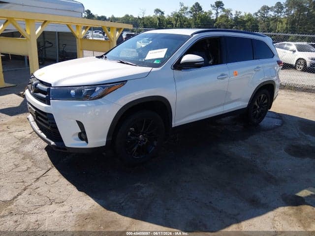 2019 TOYOTA HIGHLANDER SE 2