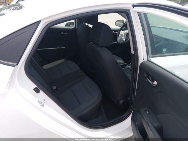 2021 HYUNDAI ACCENT SE 8