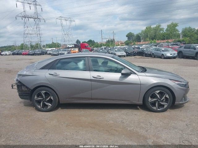 2022 HYUNDAI ELANTRA SEL 13