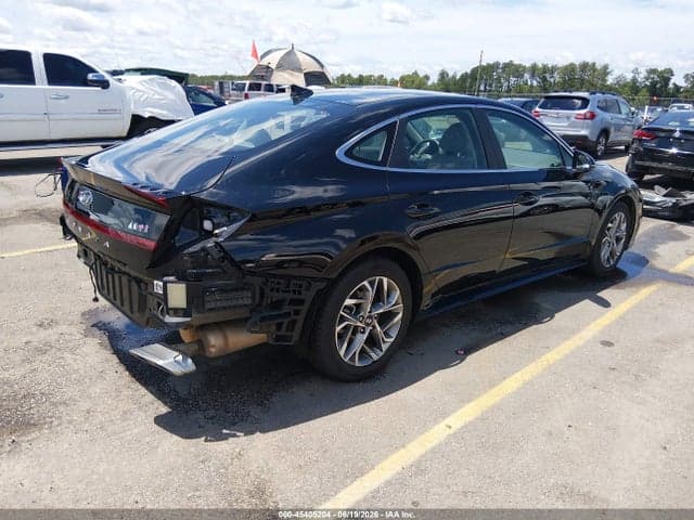 2021 HYUNDAI SONATA SEL 4