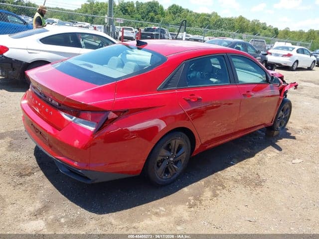 2021 HYUNDAI ELANTRA SEL 4