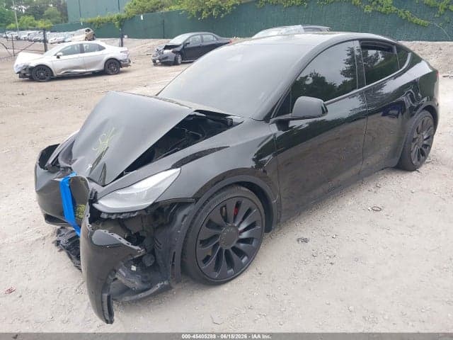 2024 TESLA MODEL Y 3