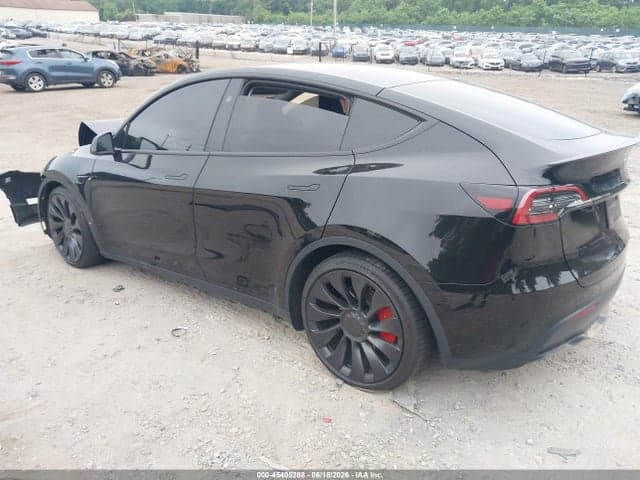 2024 TESLA MODEL Y 4