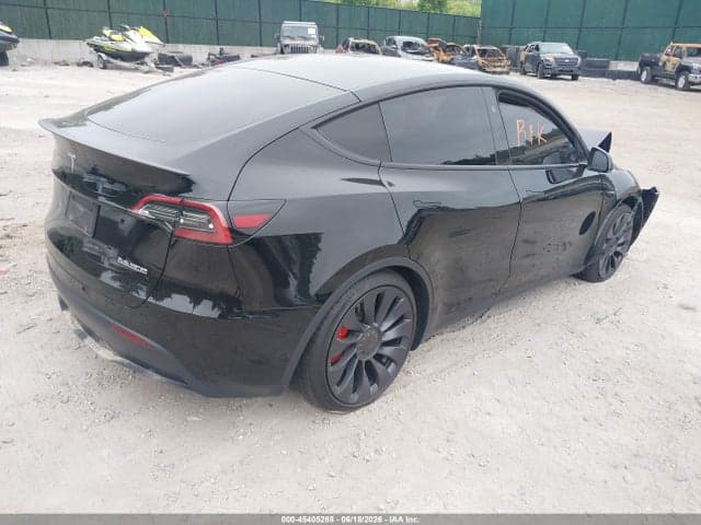 2024 TESLA MODEL Y 5