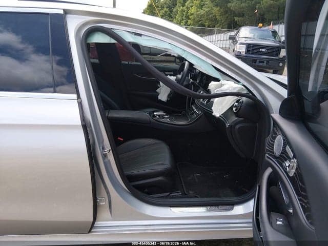 2019 MERCEDES-BENZ E 300 5
