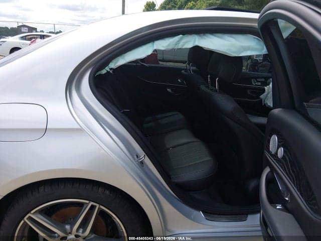 2019 MERCEDES-BENZ E 300 8