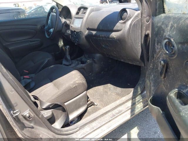 2019 NISSAN VERSA 1.6 S 5