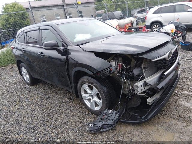 2023 TOYOTA HIGHLANDER LE 1