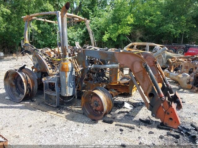 2017 KUBOTA M6-111 TRACTOR