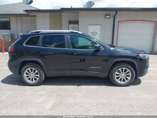 2019 JEEP CHEROKEE LATITUDE 4X4 13