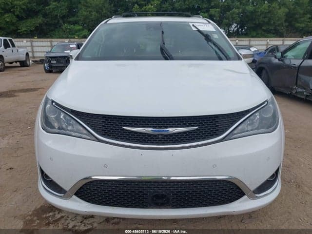 2018 CHRYSLER PACIFICA LIMITED 6