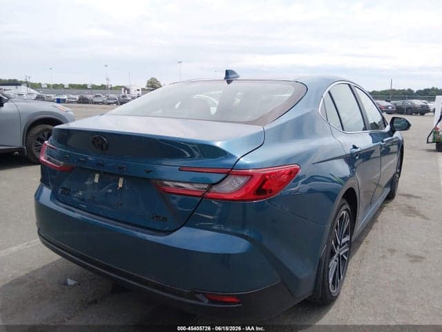 2025 TOYOTA CAMRY XLE 4