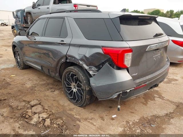 2022 FORD EXPLORER XLT 3