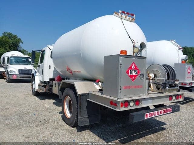 2017 FREIGHTLINER S2G 3