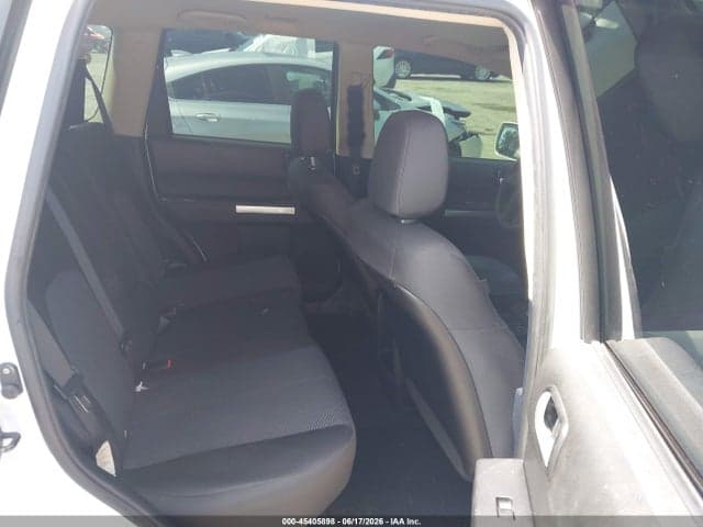 2011 MITSUBISHI ENDEAVOR LS 8