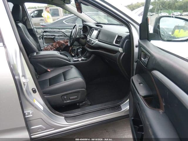 2019 TOYOTA HIGHLANDER XLE 5