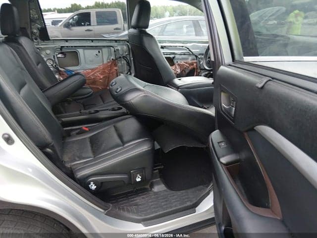 2019 TOYOTA HIGHLANDER XLE 8