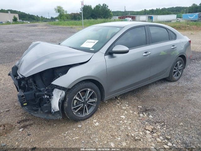 2022 KIA FORTE LXS 2