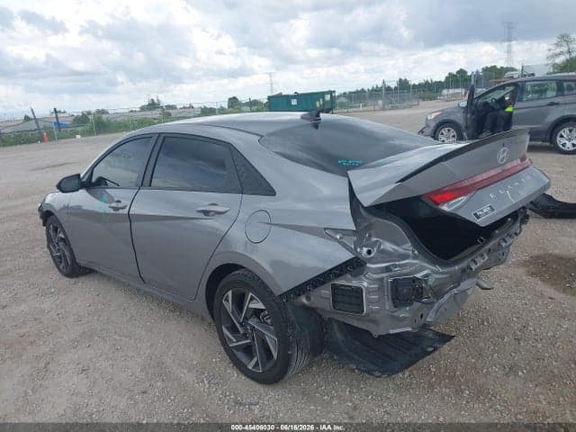 2025 HYUNDAI ELANTRA SEL SPORT 3