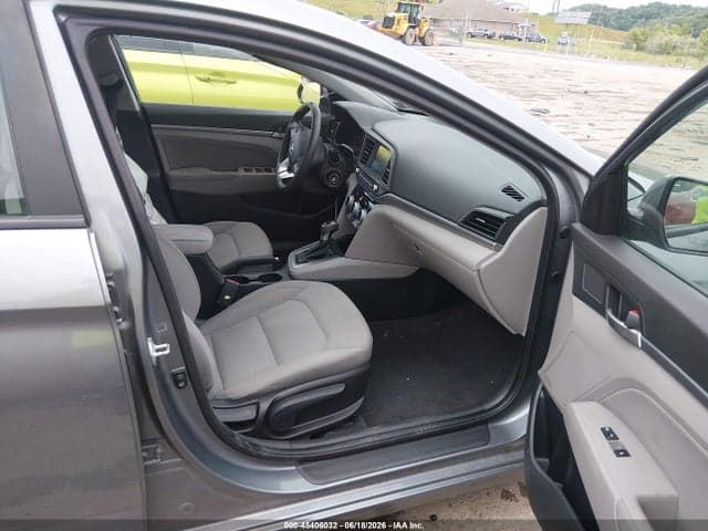 2019 HYUNDAI ELANTRA SEL 5
