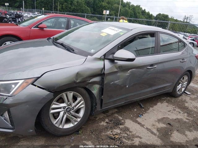 2019 HYUNDAI ELANTRA SEL 6