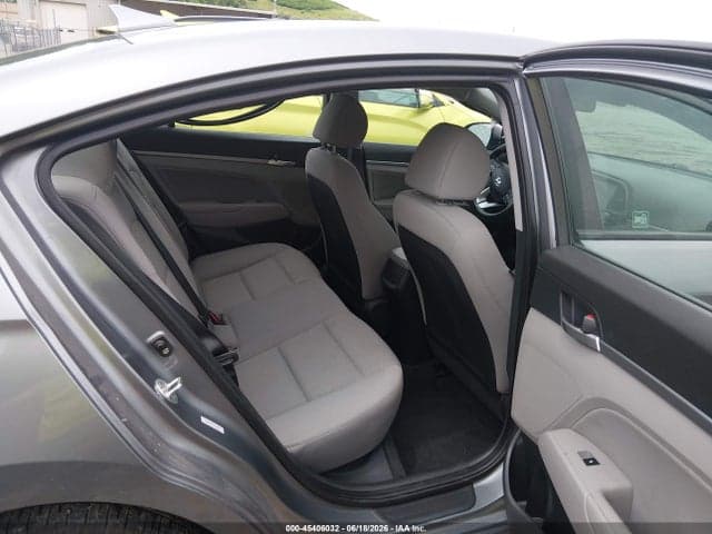 2019 HYUNDAI ELANTRA SEL 8