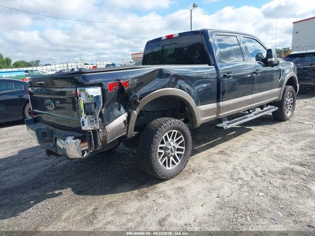 2019 FORD F-250 LARIAT 4
